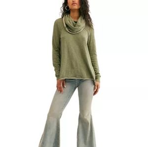 Free People beach cocoon cowl neck S/M army green